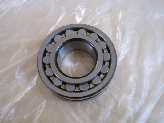SKF 22207CA / W33 मशीनरी उत्पादन के लिए स्टील / पीतल केज के साथ गोलाकार रोलर असर