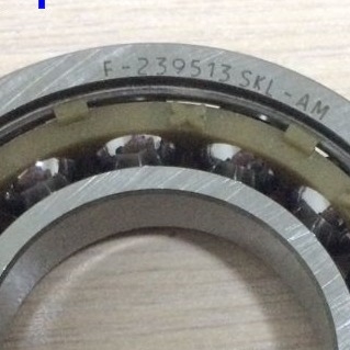 F-239513.SKL-AM बीएमडब्ल्यू अंतर गेंद असर F-239513 / 7121577100 कोणीय संपर्क असर